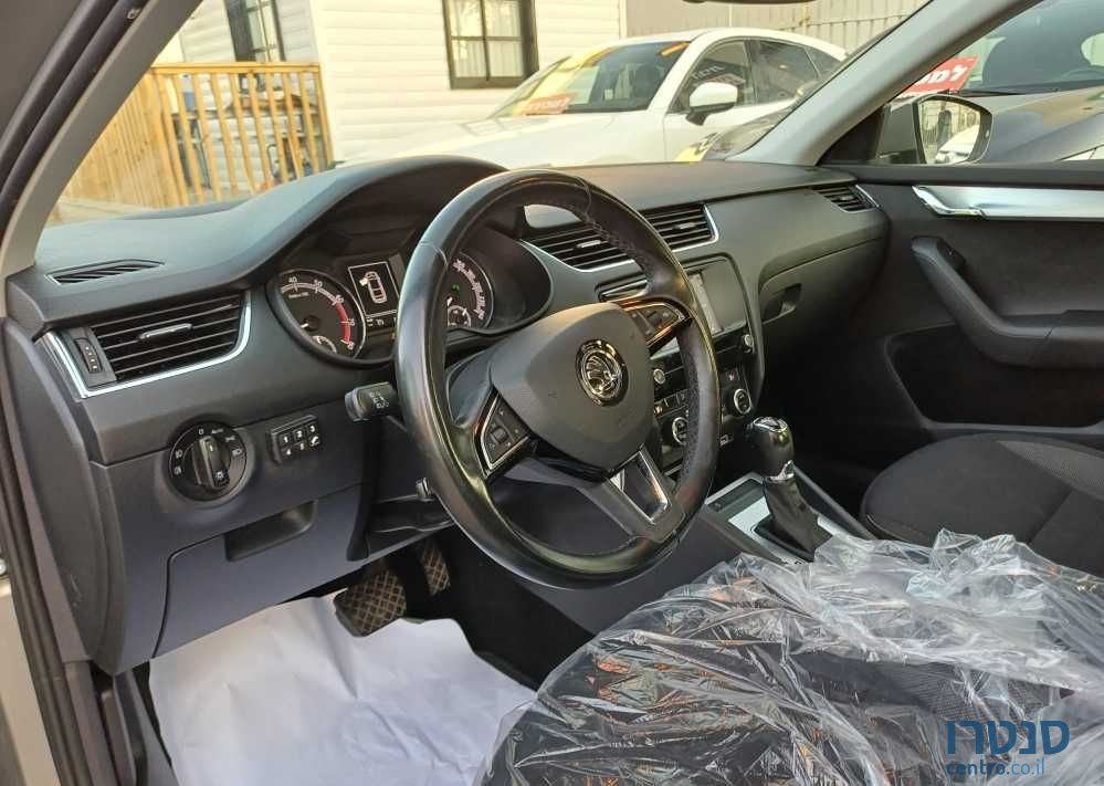 2019' Skoda Octavia סקודה אוקטביה photo #4