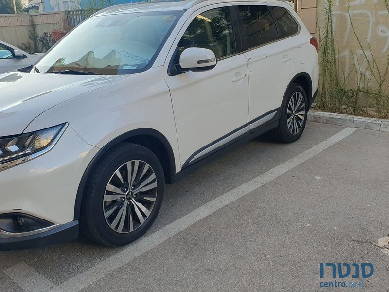 2019' Mitsubishi Outlander מיצובישי אאוטלנדר photo #5