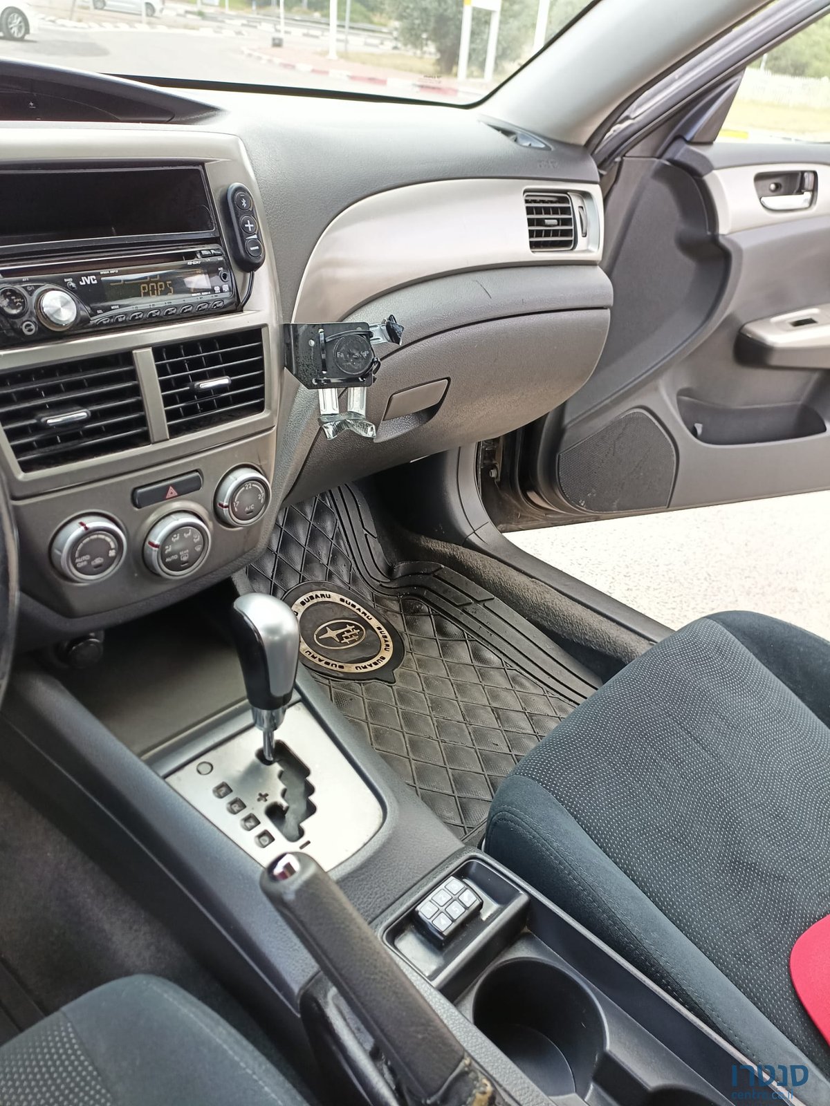 2008' Subaru B3 photo #5