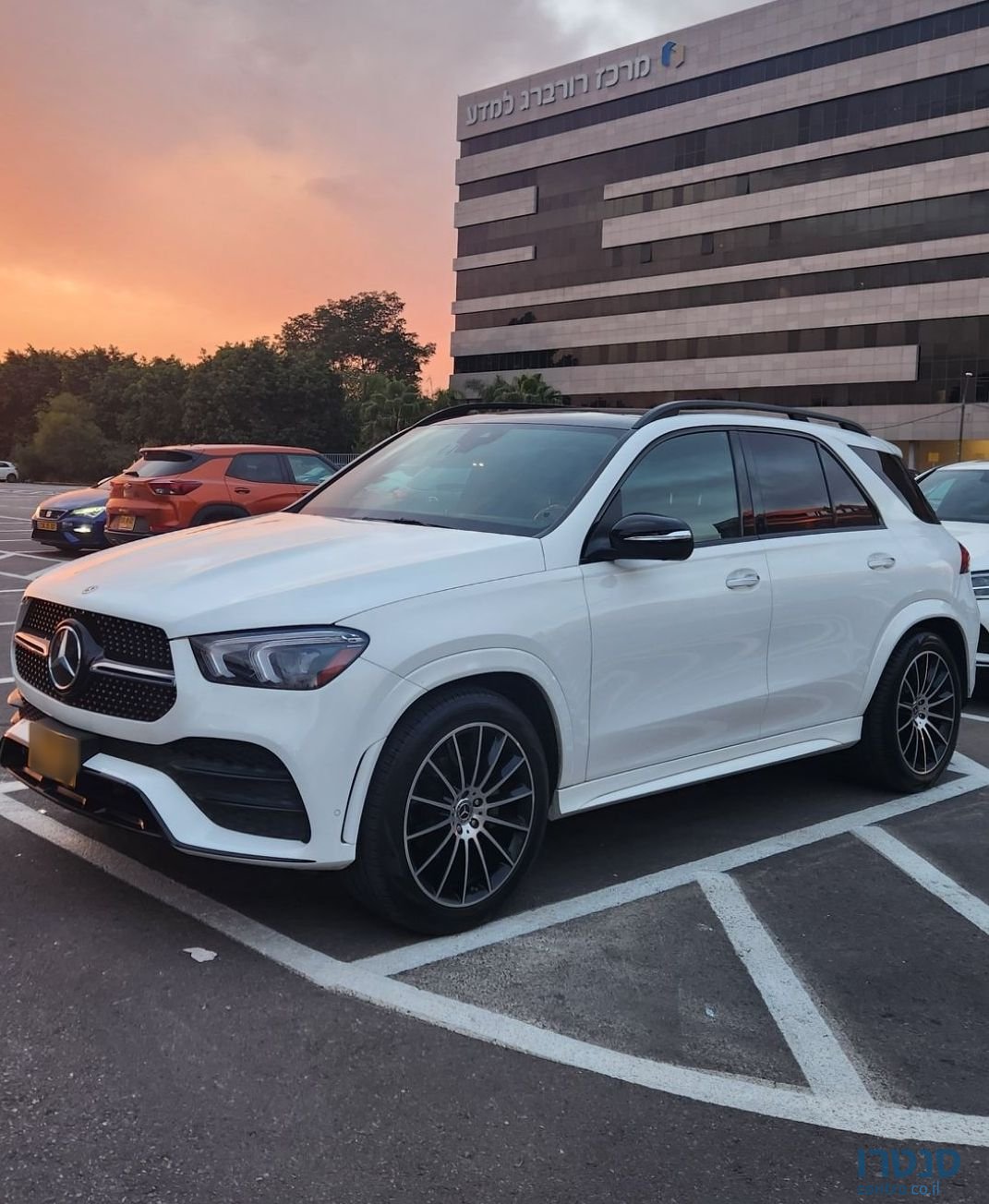 2021' Mercedes-Benz GLE מרצדס-בנץ photo #1