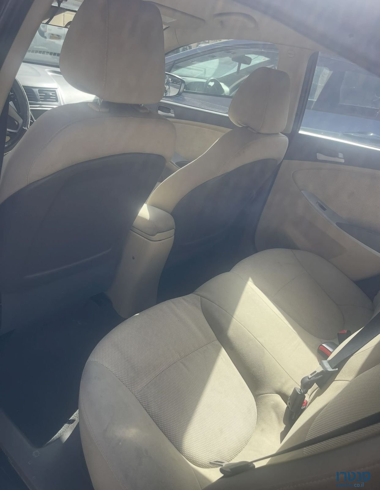 2012' Hyundai i25 יונדאי photo #3