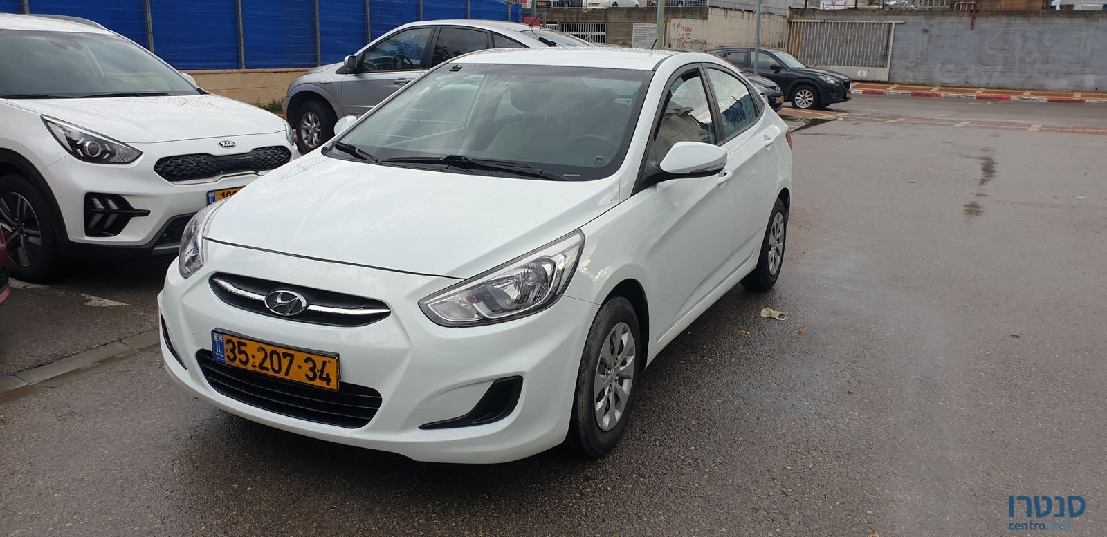 2015' Hyundai i25 photo #1