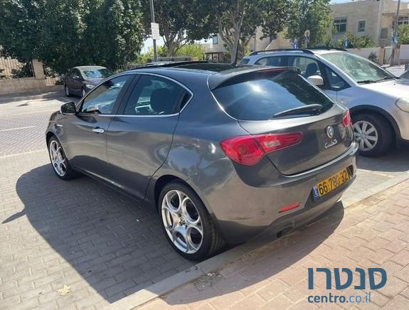 2014' Alfa Romeo Giulietta אלפא רומיאו ג'ולייטה photo #2