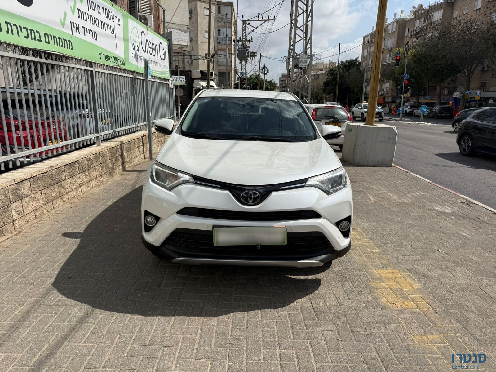 2017' Toyota RAV4 photo #4