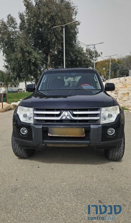 2008' Mitsubishi Pajero מיצובישי פג'רו photo #2