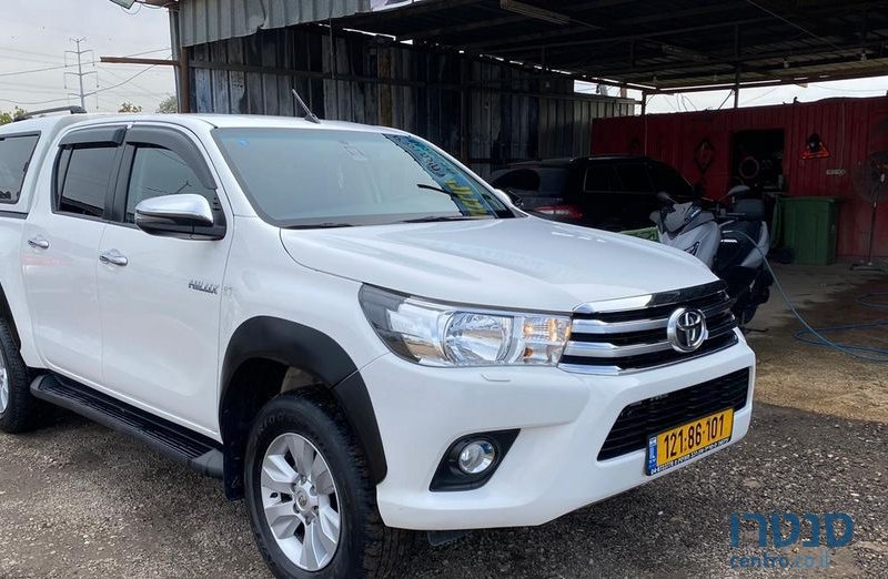 2018' Toyota Hilux טויוטה היילקס photo #1