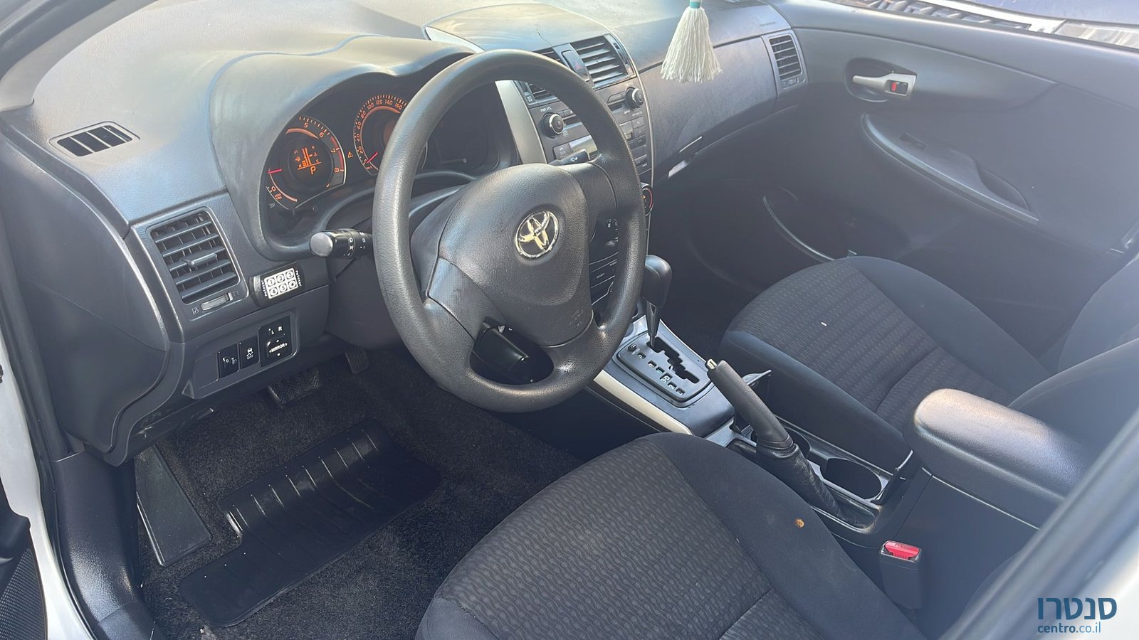 2010' Toyota Corolla טויוטה קורולה photo #3