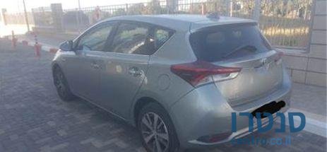 2015' Toyota Auris טויוטה אוריס photo #1