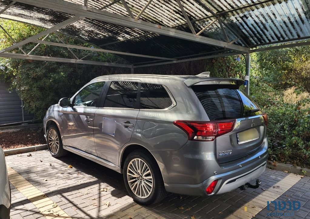 2020' Mitsubishi Outlander מיצובישי אאוטלנדר photo #4