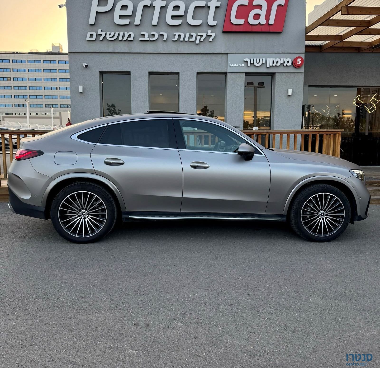 2024' Mercedes-Benz GLC מרצדס-בנץ photo #3