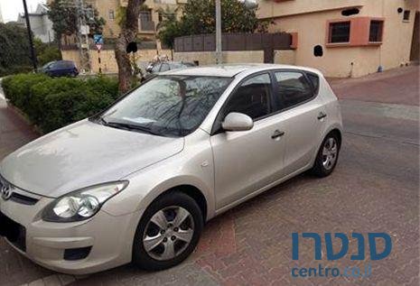 2009' Hyundai I30 Inspire 1600 photo #1