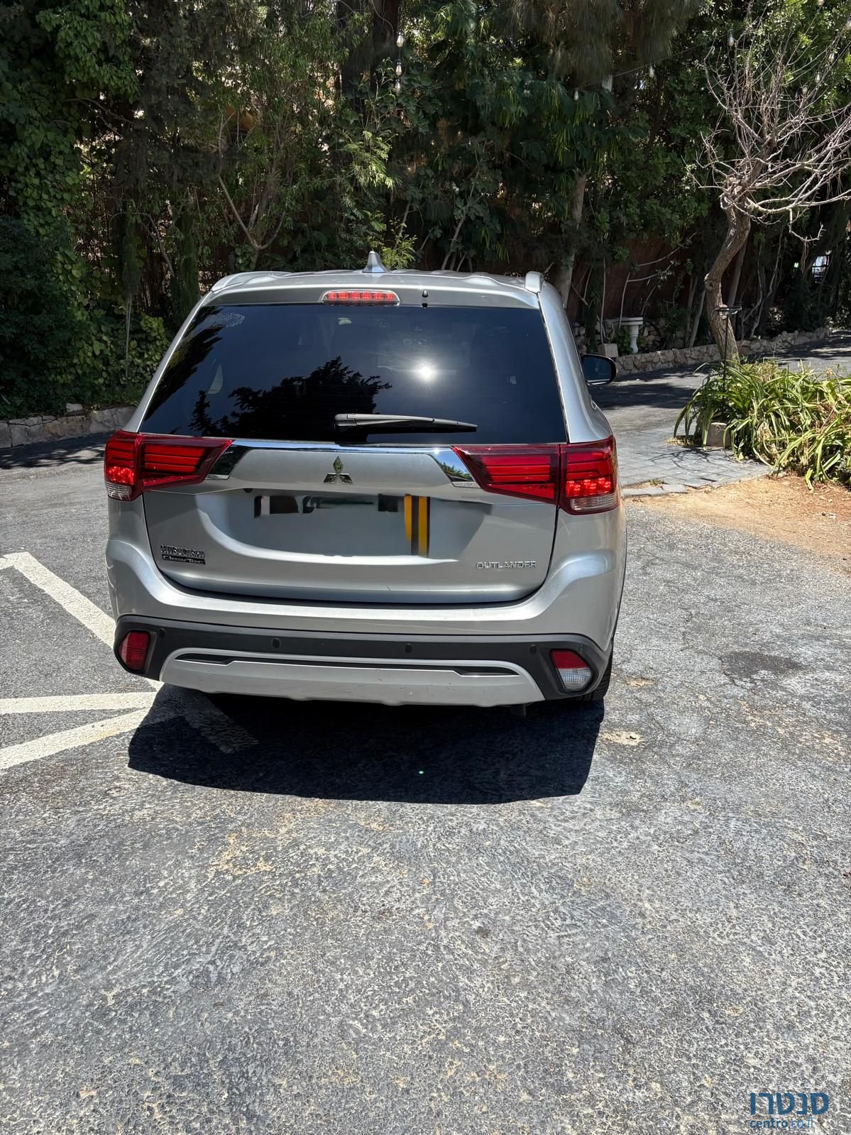 2019' Mitsubishi Outlander מיצובישי אאוטלנדר photo #2