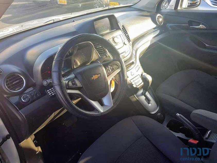 2014' Chevrolet Orlando photo #3