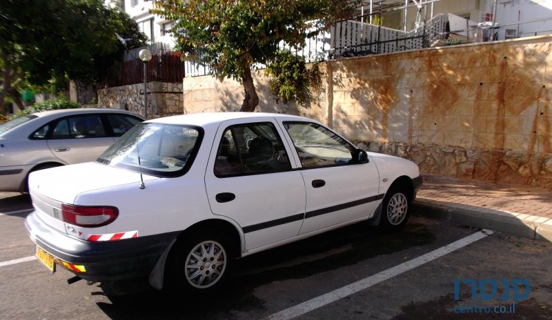 1995' Kia Sephia photo #2