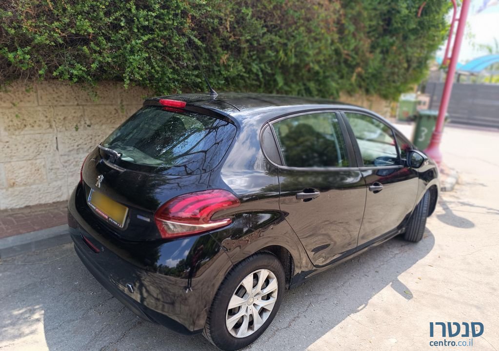 2016' Peugeot 208 פיג'ו photo #4
