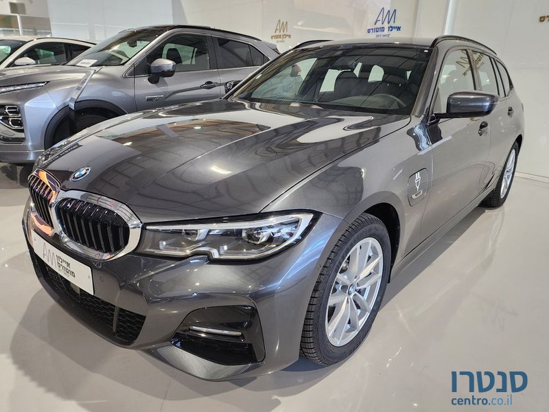 2022' BMW 3 Series ב.מ.וו סדרה 3 photo #2