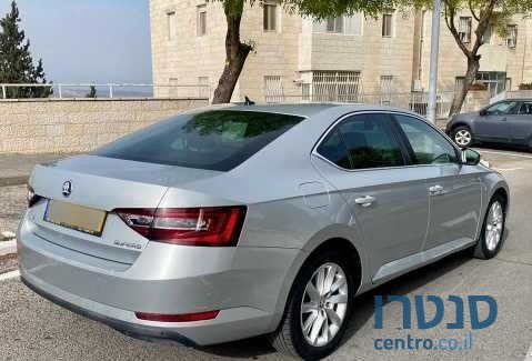 2017' Skoda Superb סקודה סופרב photo #4
