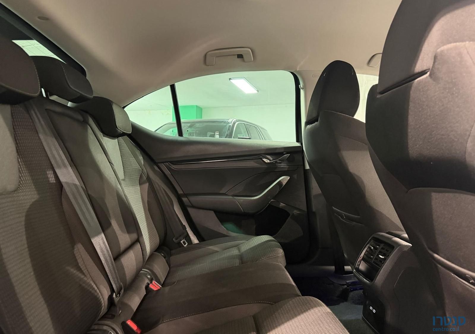 2021' Skoda Octavia סקודה אוקטביה photo #5
