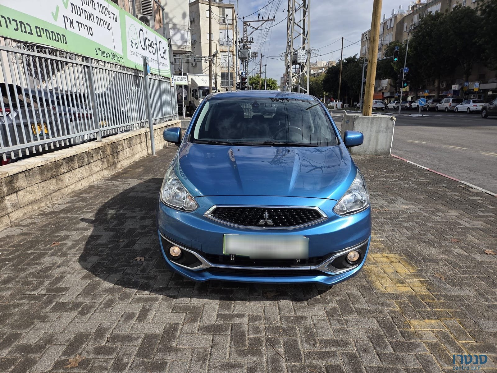 2017' Mitsubishi Space Star photo #4