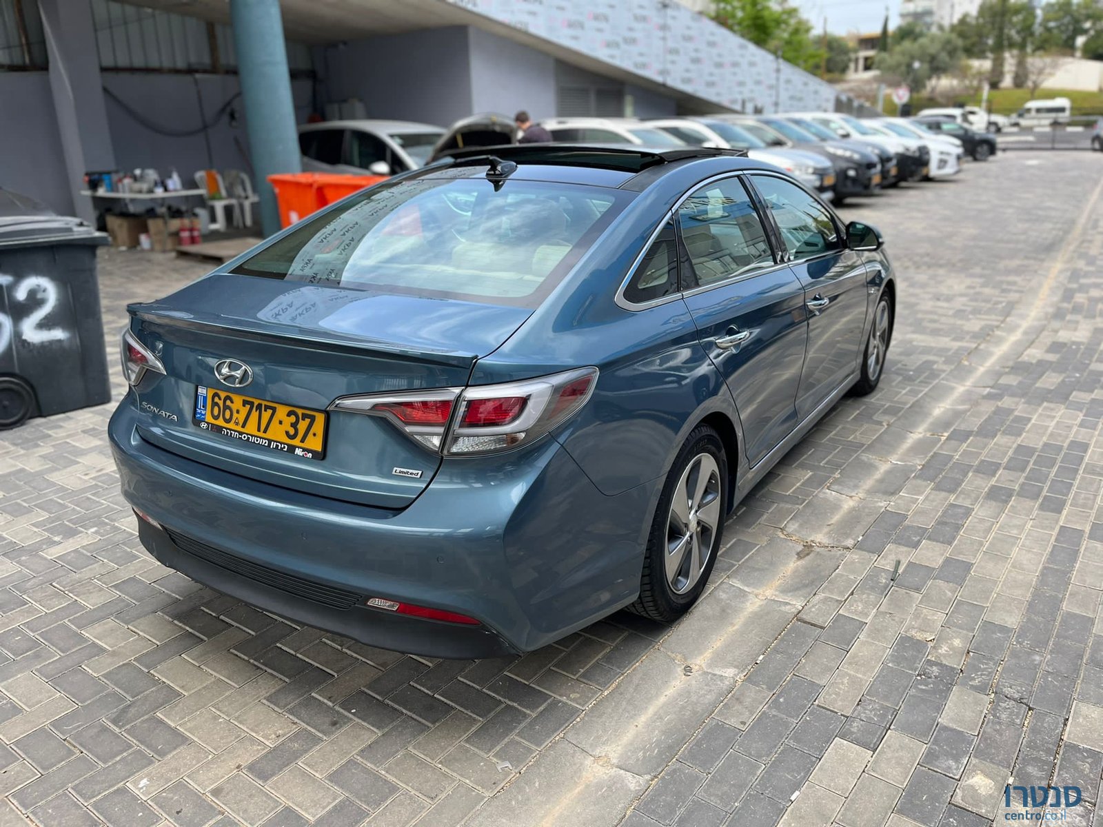 2016' Hyundai Sonata photo #3