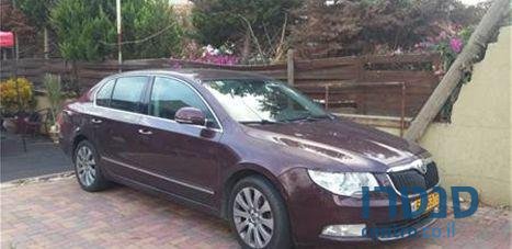 2011' Skoda Superb photo #1
