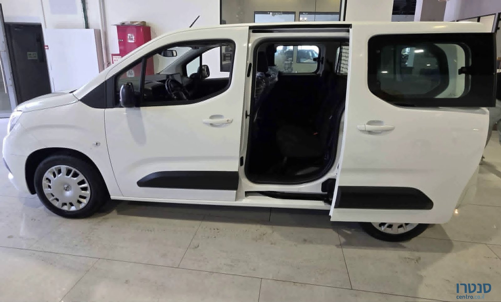 2022' Opel Combo photo #3