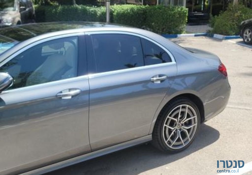 2021' Mercedes-Benz E-Class מרצדס photo #2