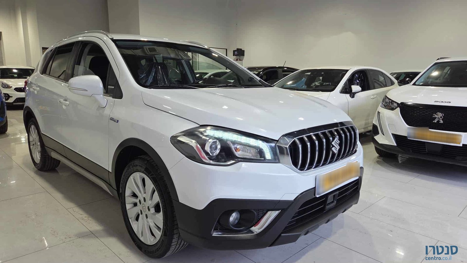 2022' Suzuki SX4 photo #2