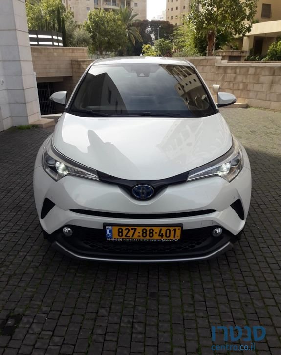 2019' Toyota C-Hr טויוטה photo #6