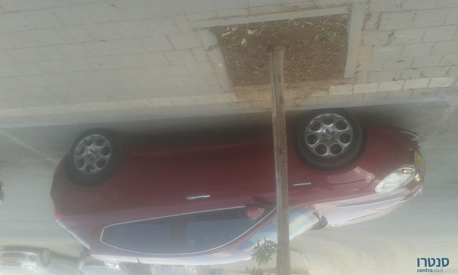 2012' Alfa Romeo Giulietta photo #3