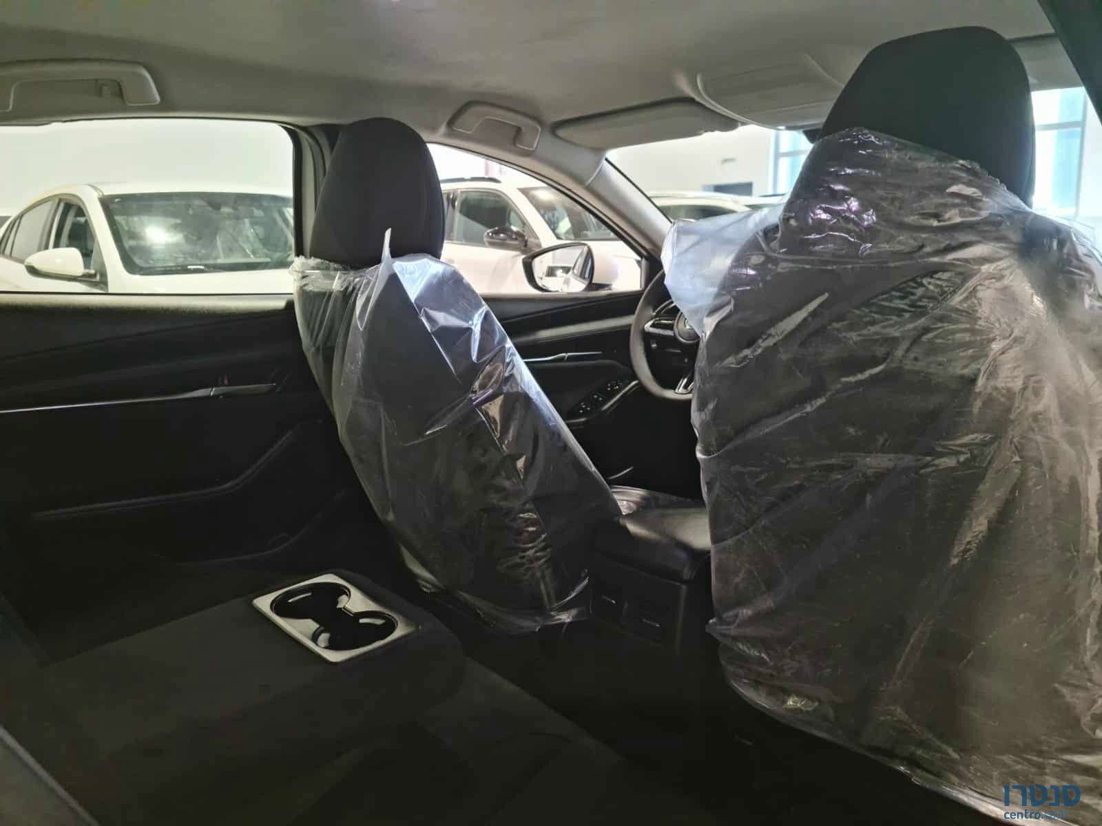 2022' Mazda 3 photo #6