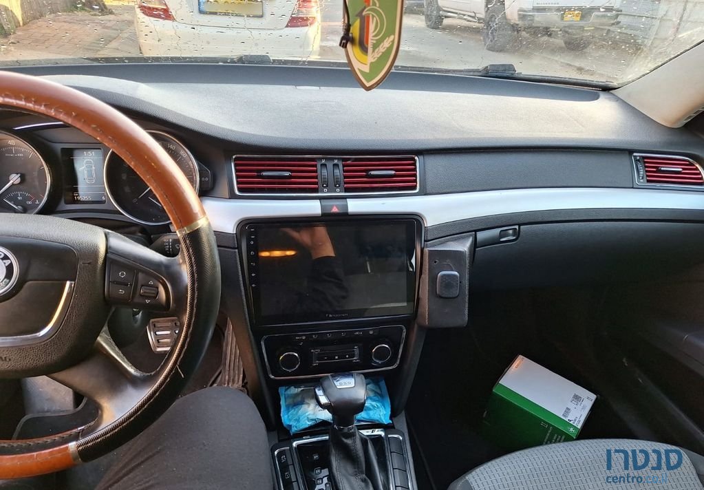 2011' Skoda Superb סקודה סופרב photo #4