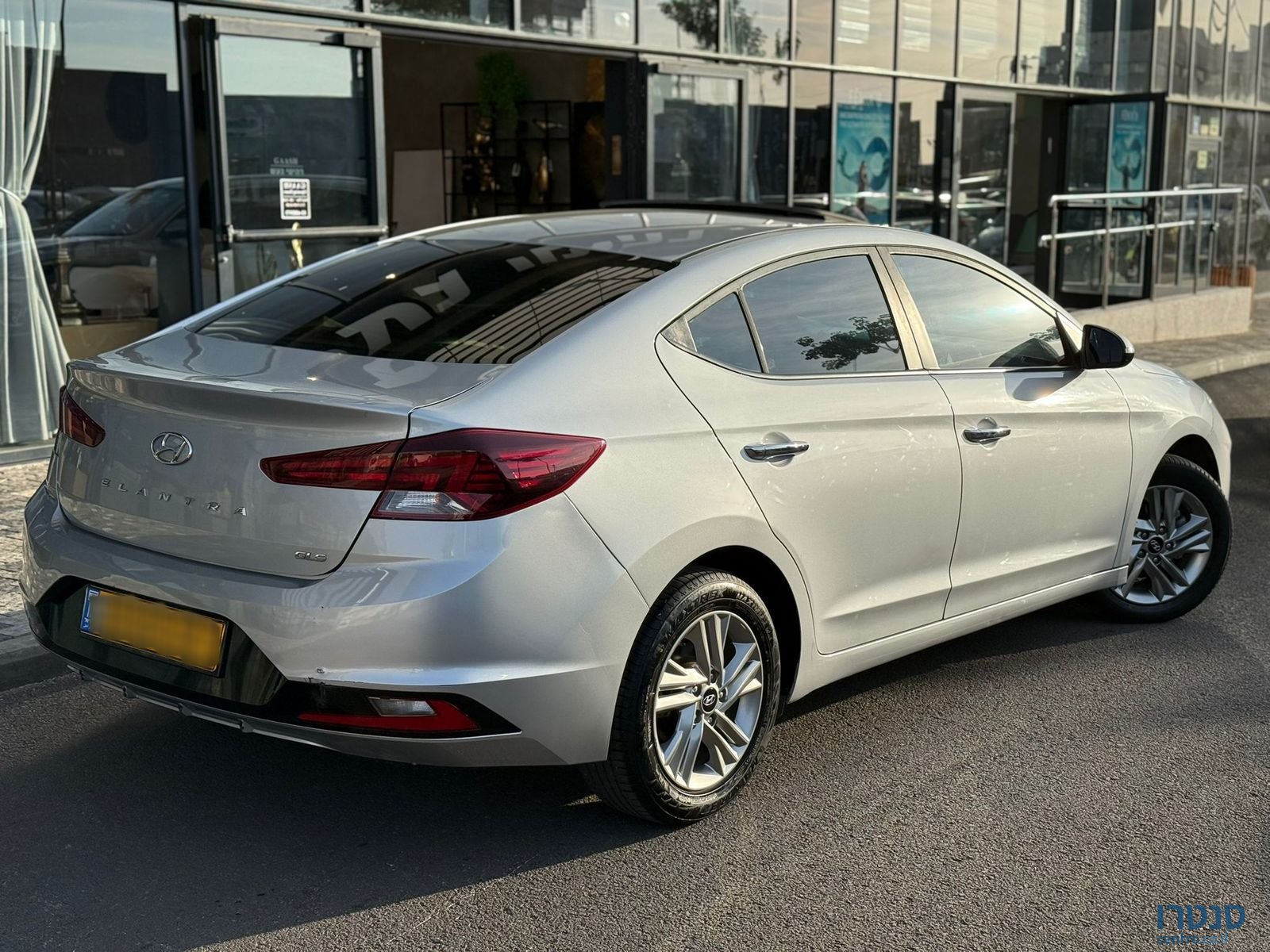 2020' Citroen photo #4