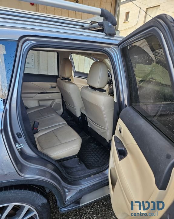 2017' Mitsubishi Outlander מיצובישי אאוטלנדר photo #4