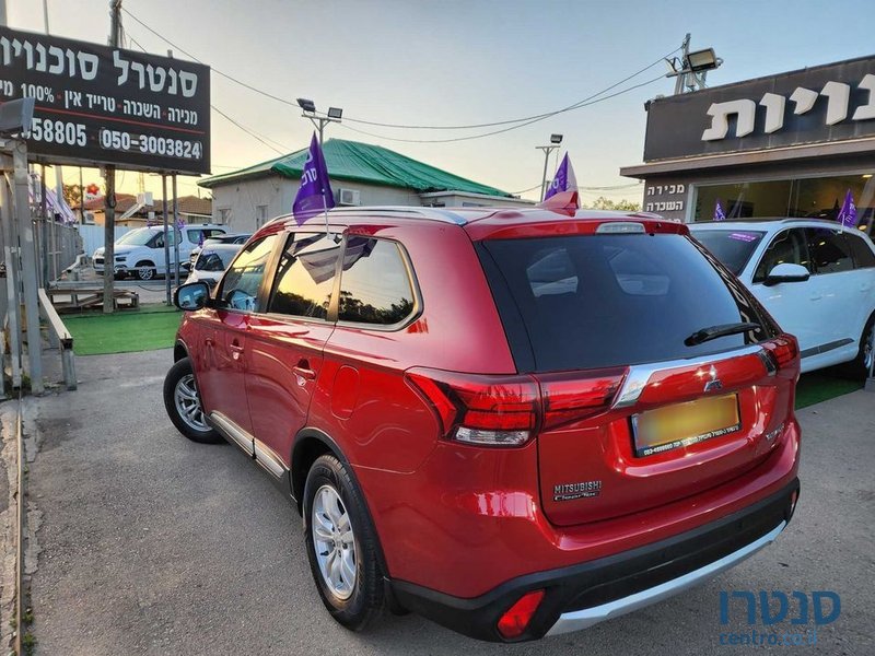 2017' Mitsubishi Outlander מיצובישי אאוטלנדר photo #2