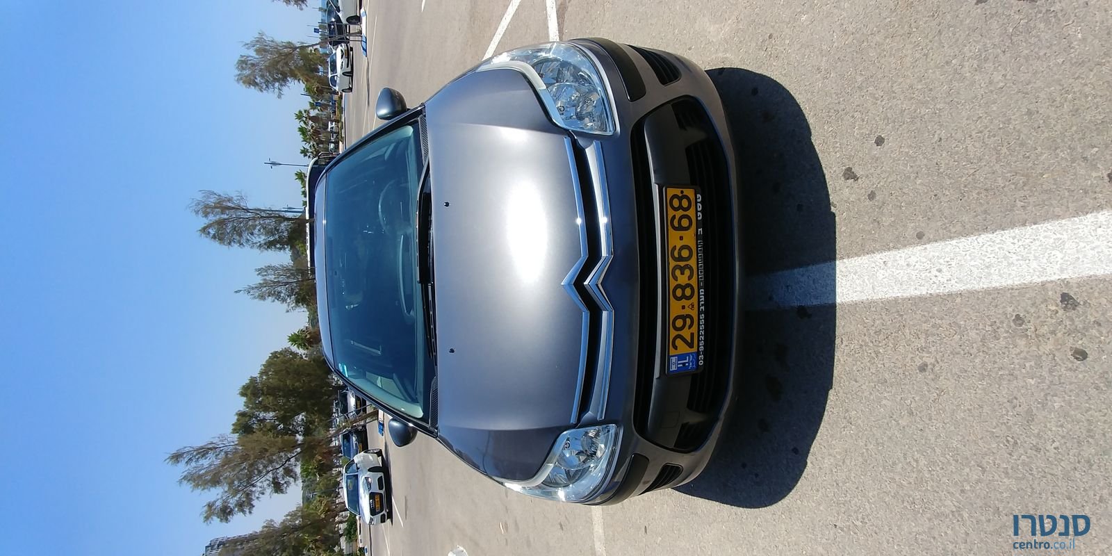 2009' Citroen C4 photo #3