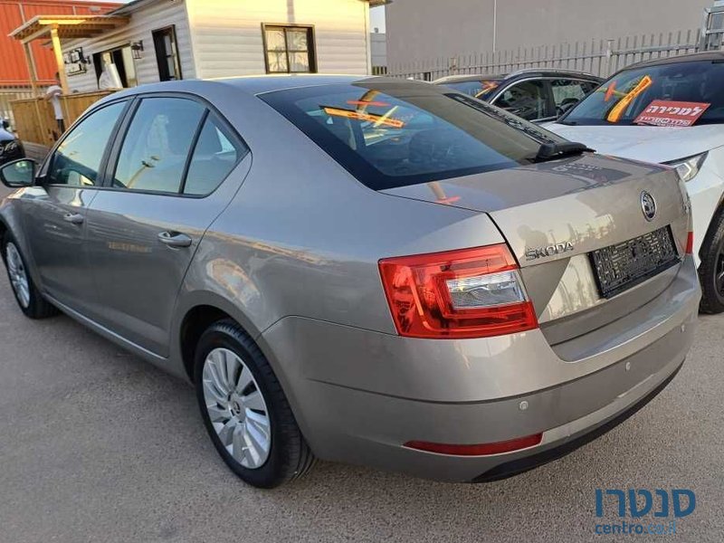 2019' Skoda Octavia סקודה אוקטביה photo #2