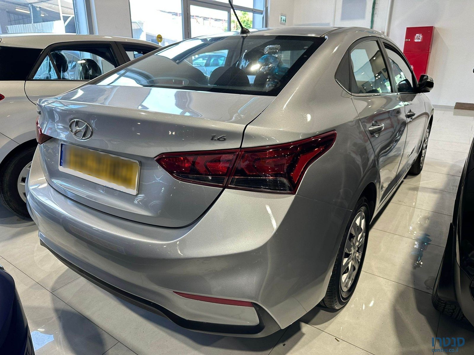 2020' Hyundai Accent photo #3