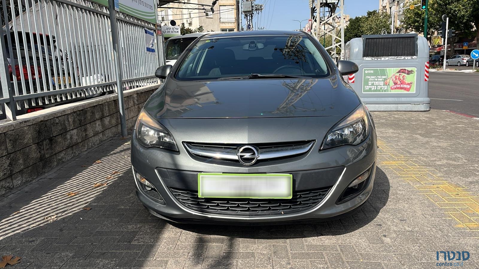 2018' Opel Astra photo #5