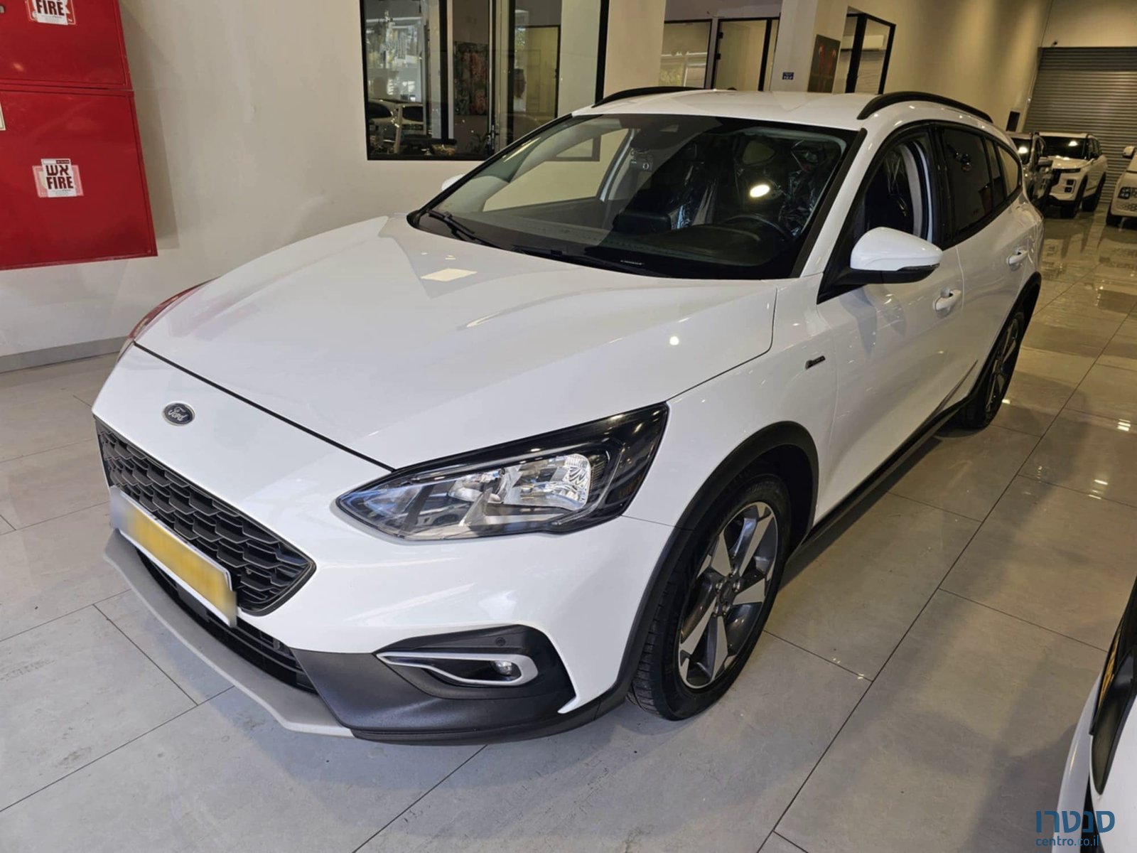 2022' Ford Focus photo #1