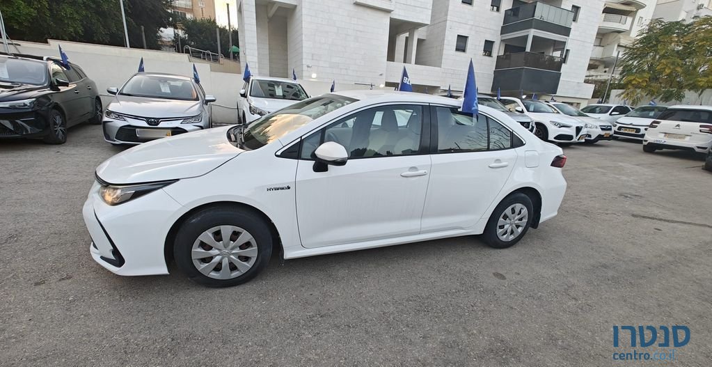 2019' Toyota Corolla טויוטה קורולה photo #2