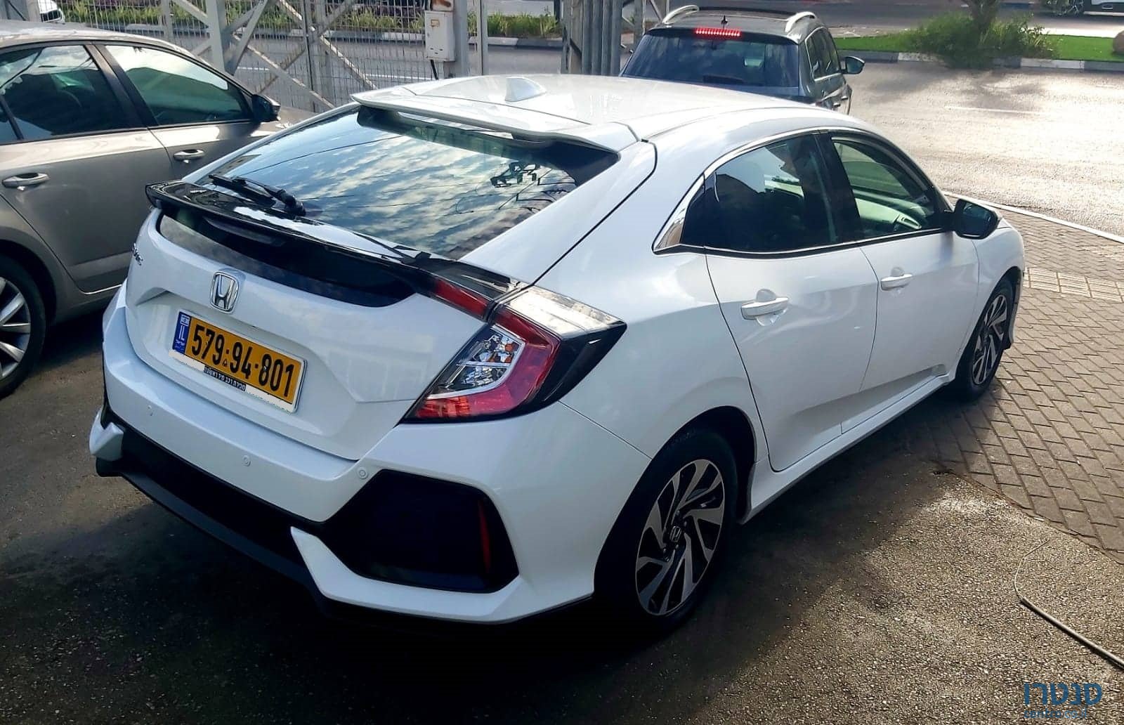 2018' Honda Civic photo #3