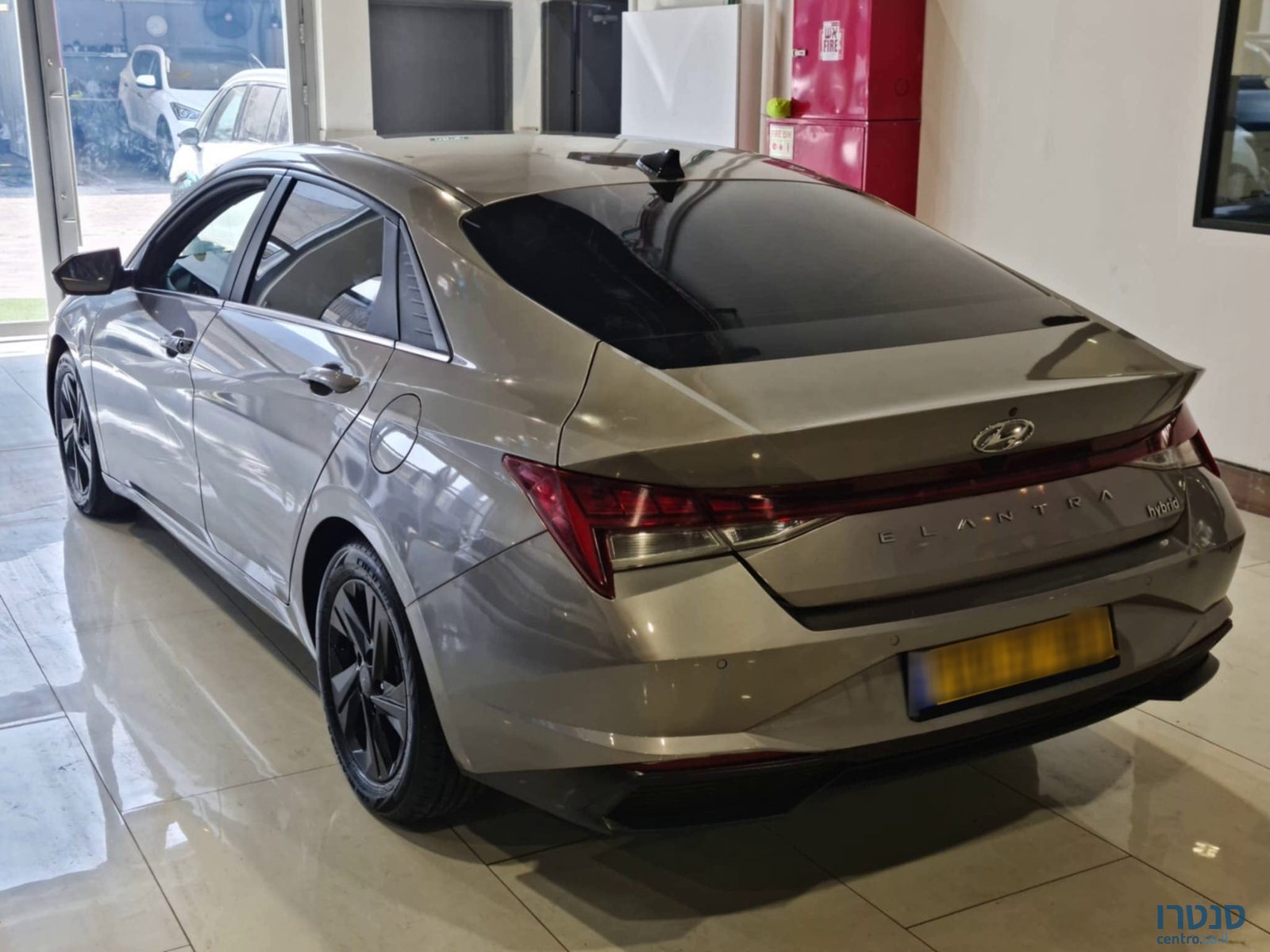 2022' Hyundai Elantra photo #4