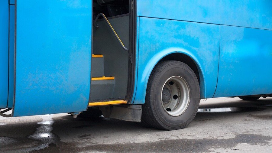 נער בן 16 אימץ זהות מזויפת - ועבד כנהג אוטובוס במשך שבועות