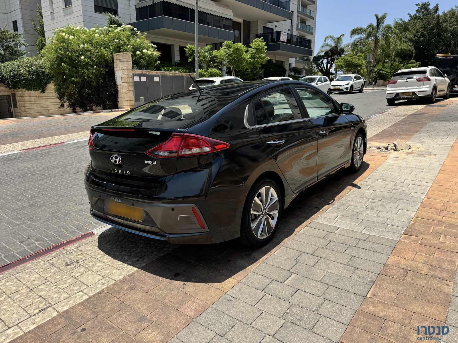 2018' Hyundai Ioniq Premium photo #4