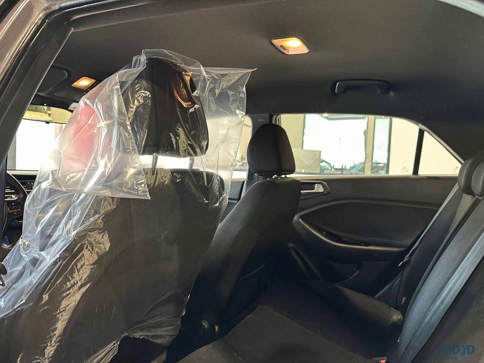 2020' Hyundai i20 photo #6