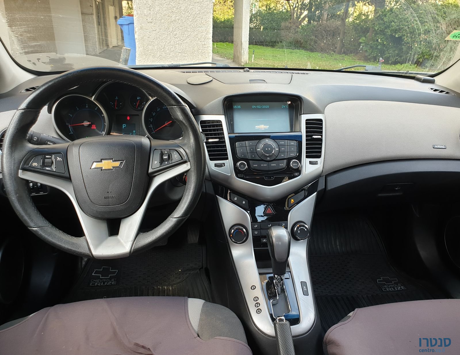 2011' Chevrolet Cruze photo #1