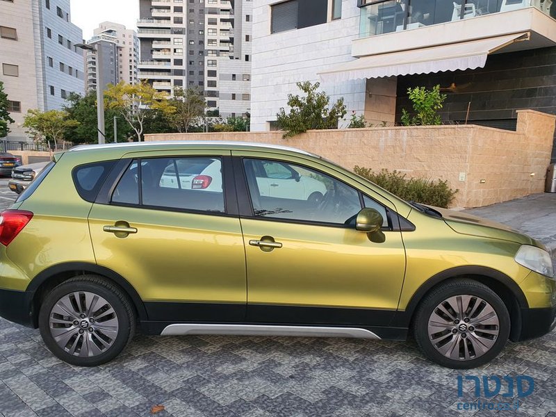 2015' Suzuki SX4 סוזוקי קרוסאובר photo #2