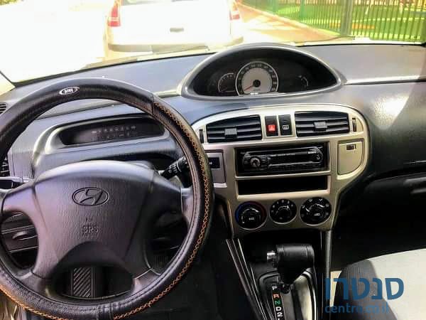 2009' Hyundai Matrix photo #3