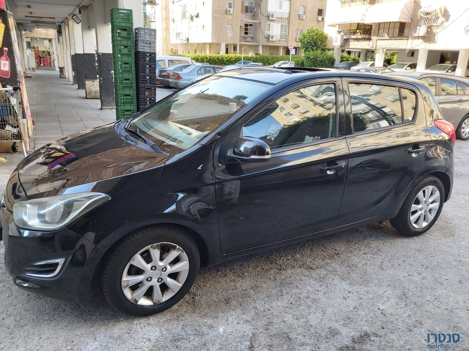 2013' Hyundai i20 יונדאי photo #3